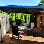 アパート Akazie Mit Terrasse レーネ