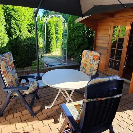 Daire Akazie Mit Terrasse *