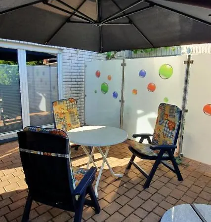 Akazie Mit Terrasse לונה