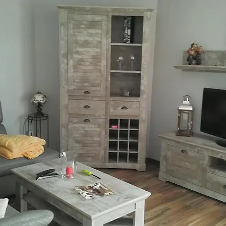 Akazie Mit Terrasse Daire Lohne (North Rhine-Westphalia)