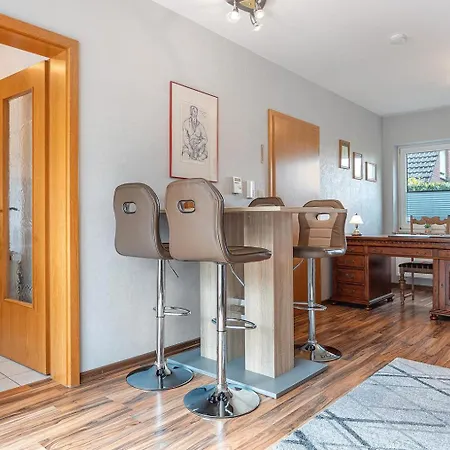 Akazie Mit Terrasse Daire *