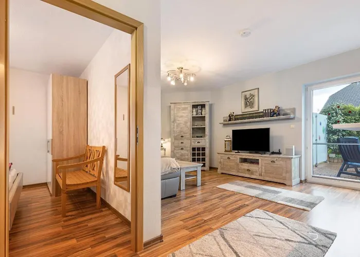 Akazie Mit Terrasse *